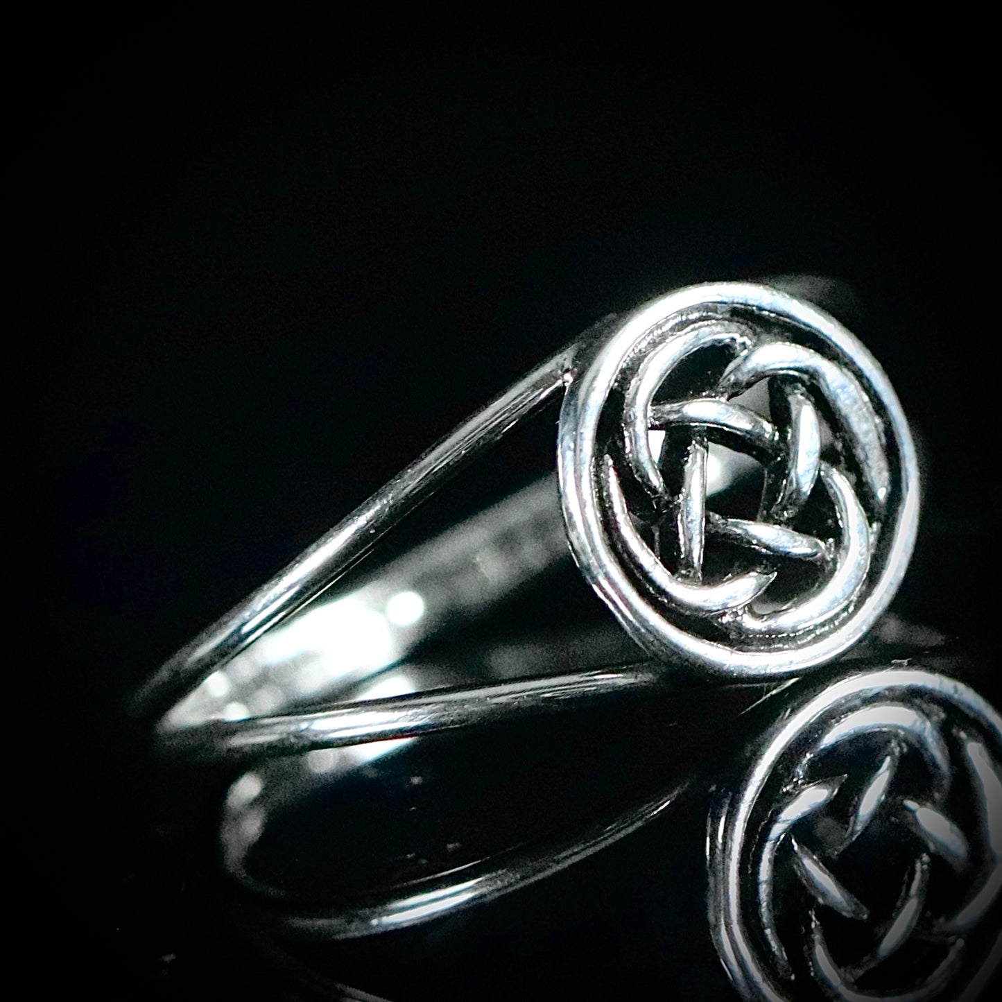 Sterling Silver Round Celtic Ring